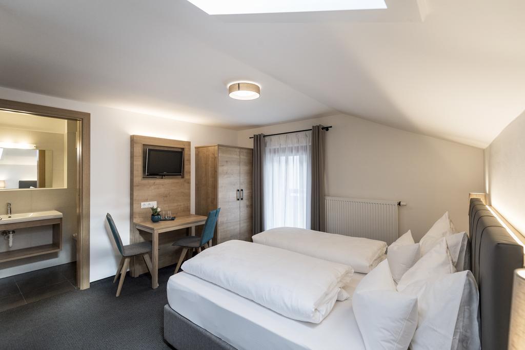 Garni Gruenau Hotell San Martino In Passiria  Exteriör bild